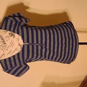 GUESS TOP BLUE AND BLACK